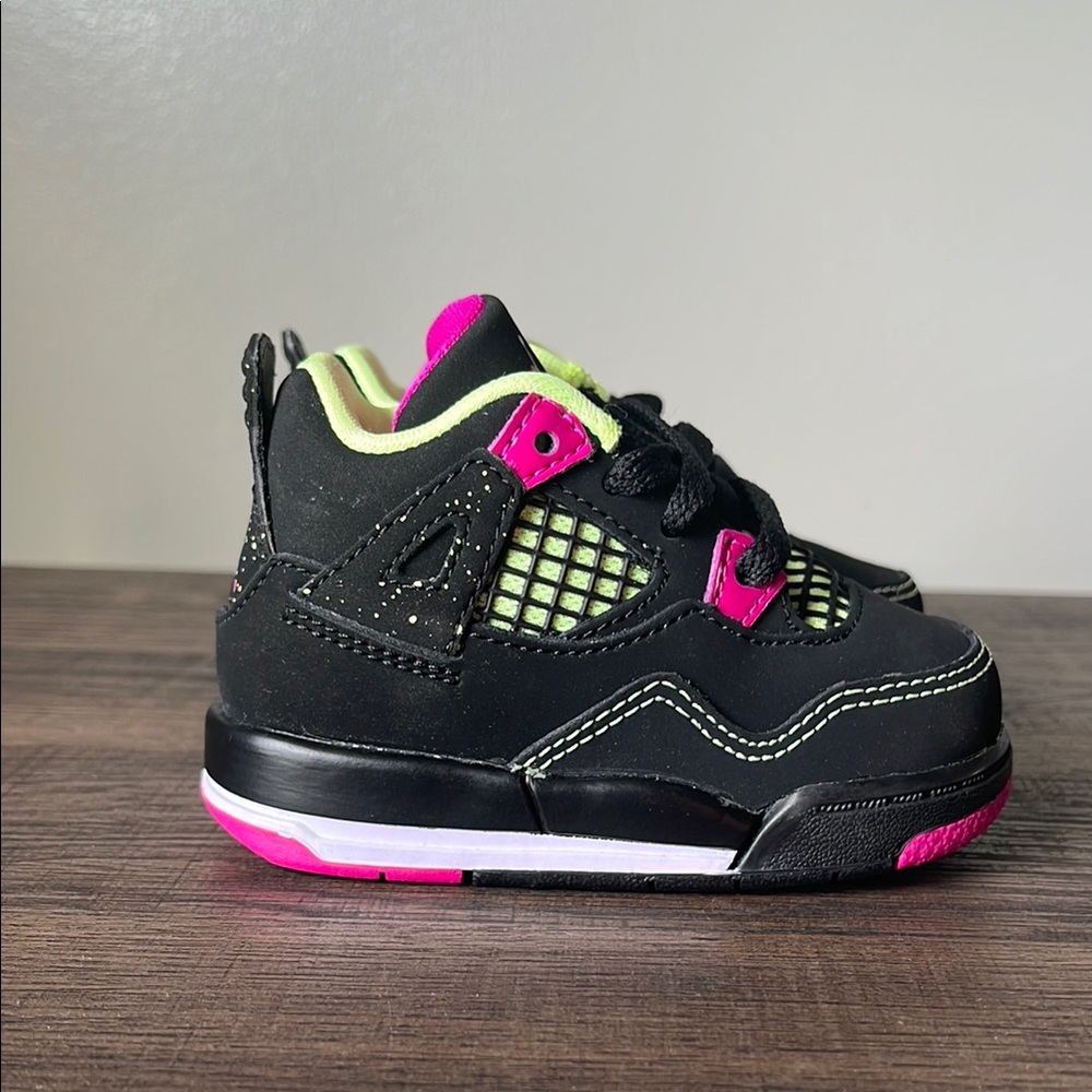 4C Jordan 4 Retro GT size 4c with box excellent condition black purple yellow